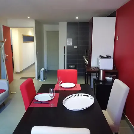 Les Logis Des Vignobles Sainte Emilion En Duplex N 1 Avec Terrasse *