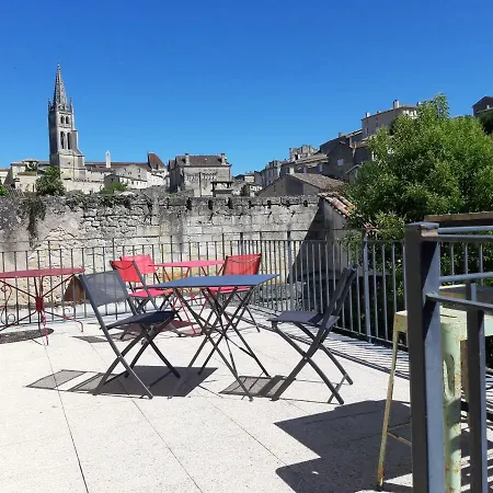 Les Logis Des Vignobles Sainte Emilion En Duplex N 1 Avec Terrasse