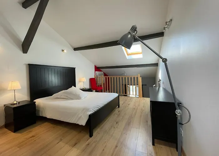 דירה Les Logis Des Vignobles Sainte Emilion En Duplex N 1 Avec Terrasse סנט-אמיליון