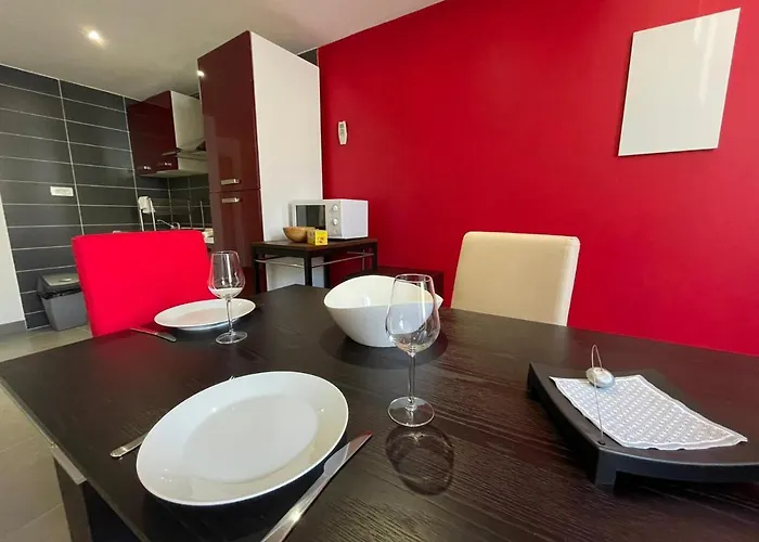 Les Logis Des Vignobles Sainte Emilion En Duplex N 1 Avec Terrasse *